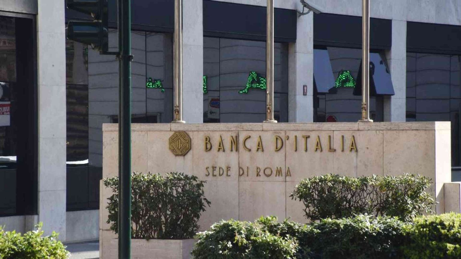 Debito pubblico ancora in rialzo, a maggio 2.816 miliardi