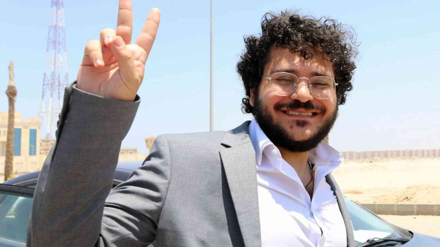 Zaki è libero: «Sabato sarò a Bologna. Poi mi sposo in Egitto»