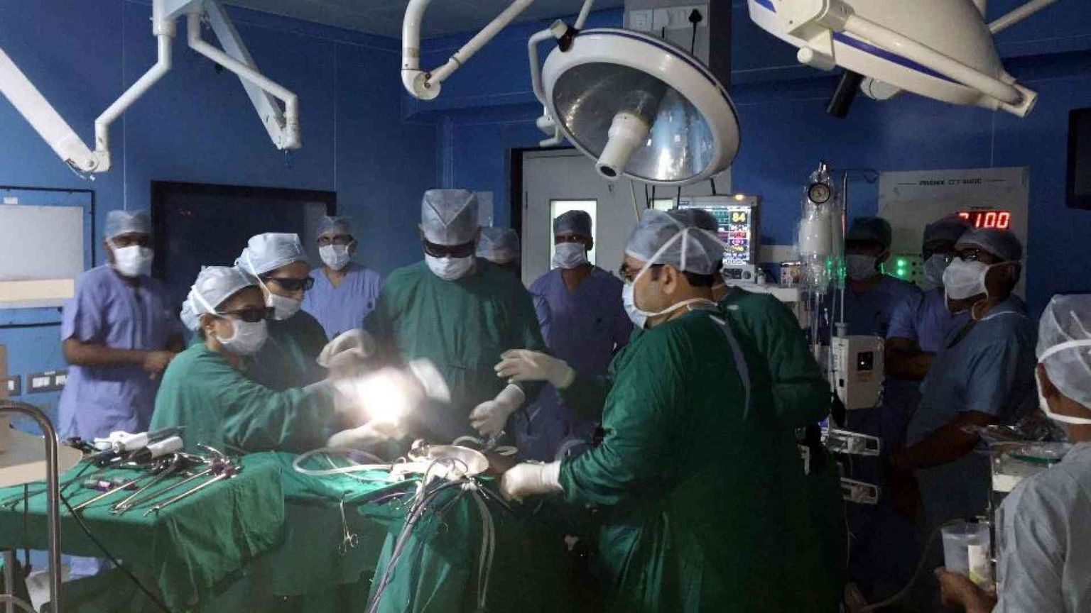 Privati, finanza e speculazione non fanno bene alla salute