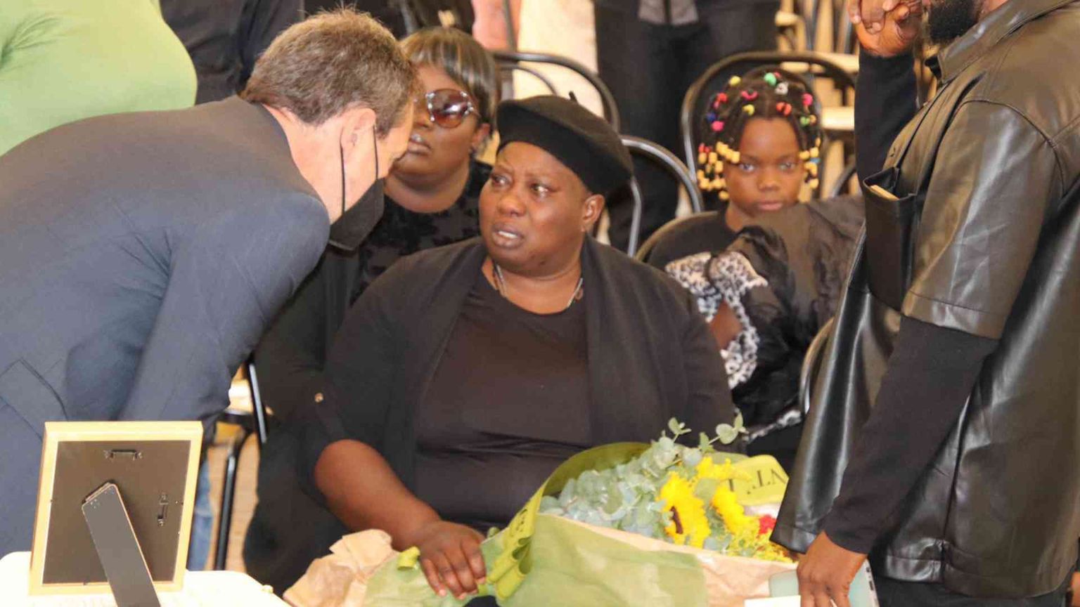 Alika, ucciso un anno fa perché nero. La vedova: «Sconvolta, ma resto qui»