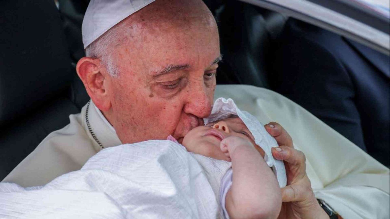 Papa Francesco alla Gmg: sogno un'Europa che accenda luci di speranza