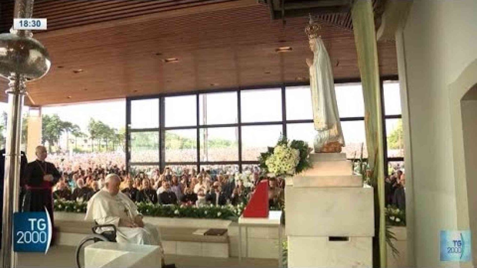 Guarda la preghiera del Papa a Fatima per la pace
