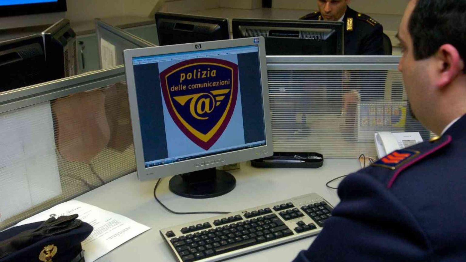 Roma, 36enne abusava e filmava bambino di 10 anni figlio di un'amica