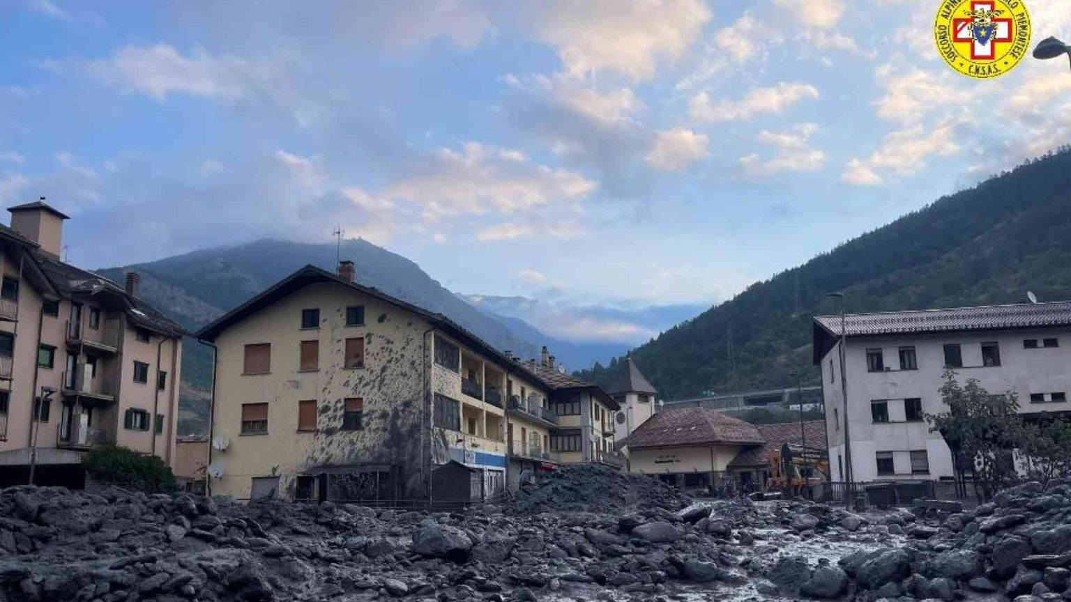 Frana e esondazioni, Bardonecchia sotto il fango. Le immagini