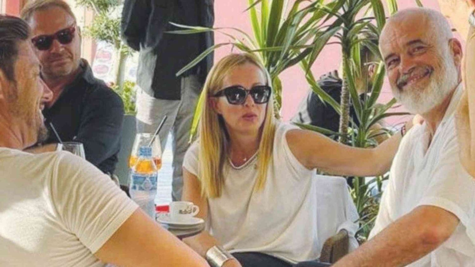 Meloni "scopre" l'Albania, Rama la saluta: un'amica non un pericolo fascista