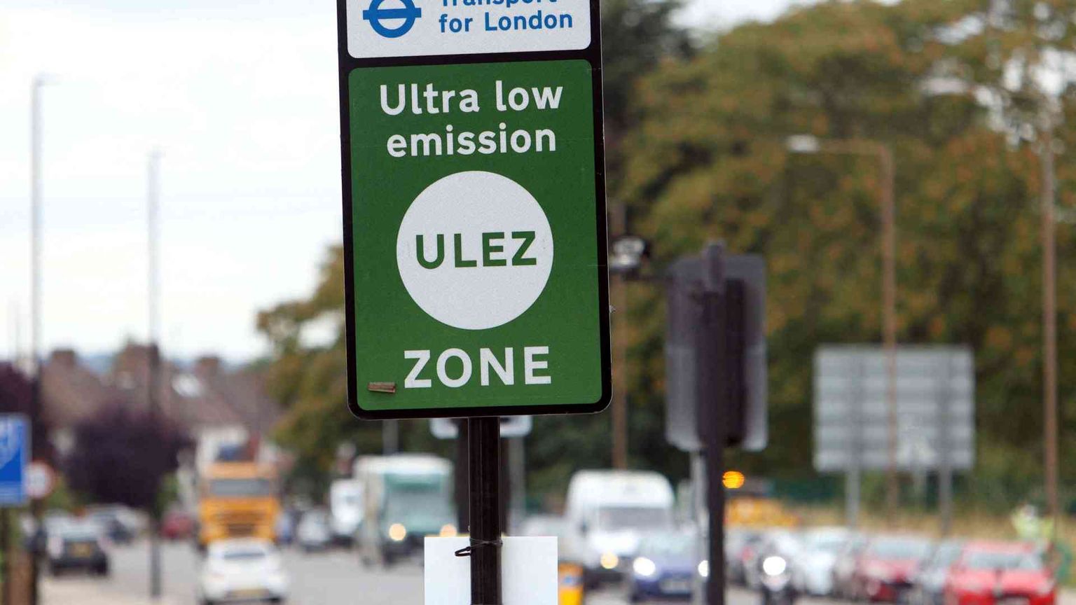 No alla Ztl a Londra, vandalizzate quasi trecento telecamere