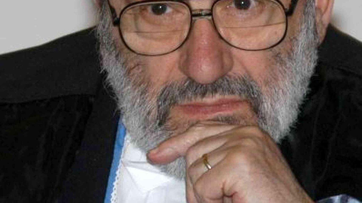 Germania, è giallo su un falso racconto di Eco "Carmen Nova"