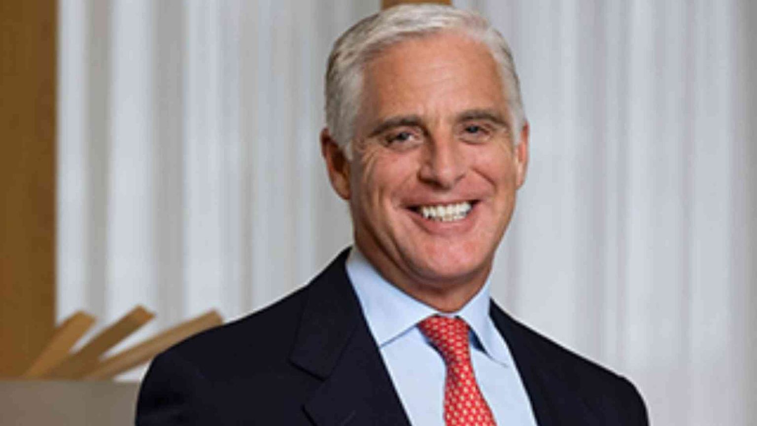 Orcel (Unicredit): «Chi vuole remunerazione sposti i soldi dal conto corrente»