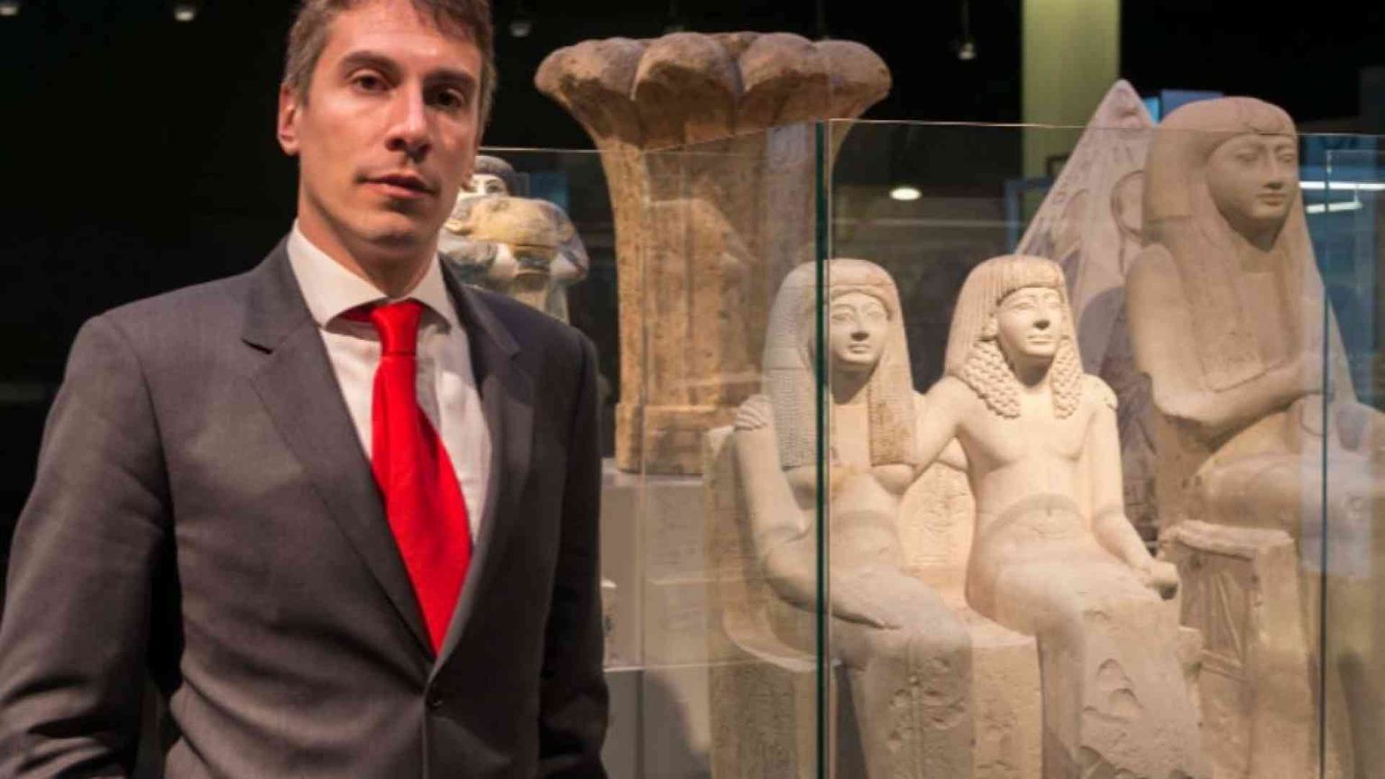 Lega e Fdi a testa bassa: «Via il direttore del Museo egizio»