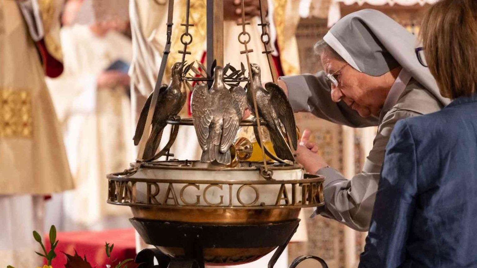 Dalla Valle d'Aosta l'olio per la Lampada di san Francesco