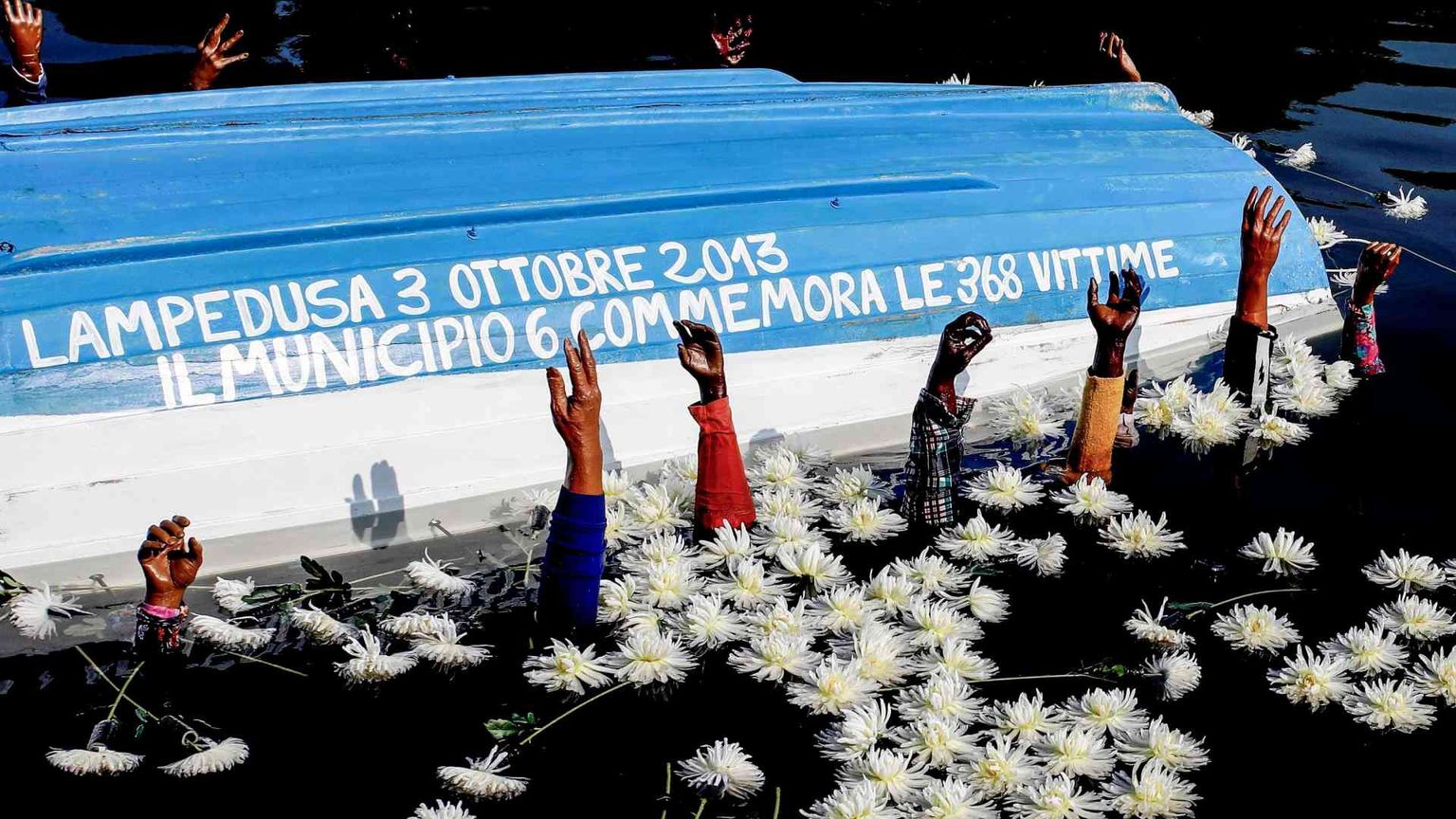 Lampedusa, perché in 10 anni nulla è cambiato