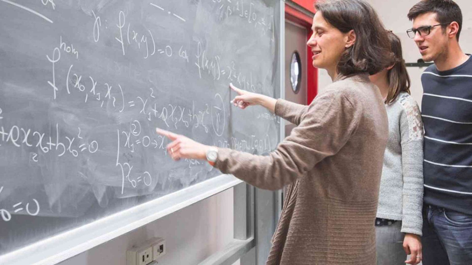 Scuola, sconti al personale. La Cgil: soltanto mancette