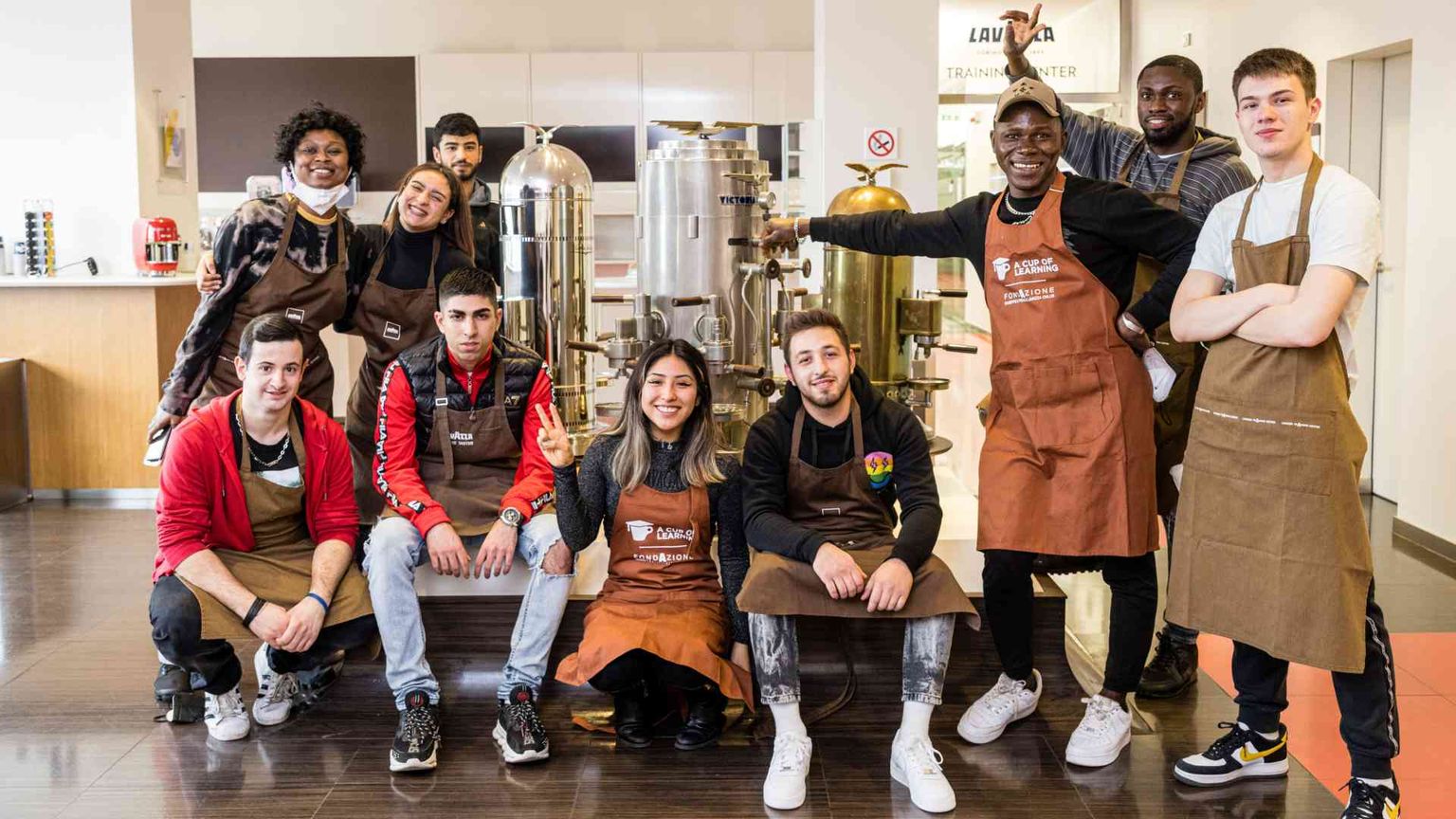 L'accoglienza in un caffè: da Lavazza l'asilo è formazione