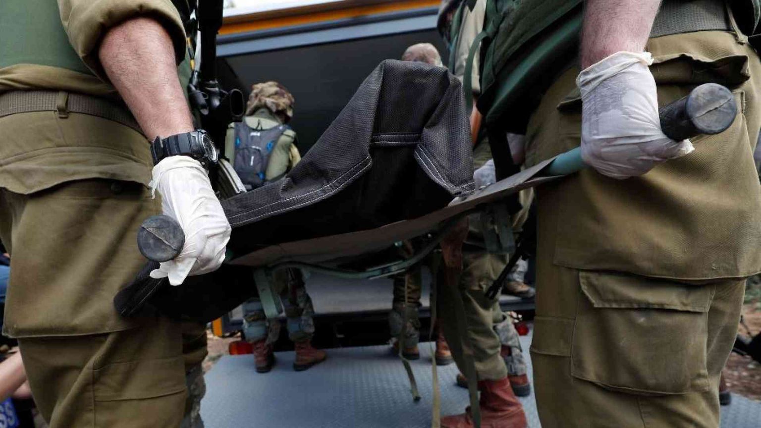 Strage di bambini nel kibbutz. Continua l'assedio di Gaza