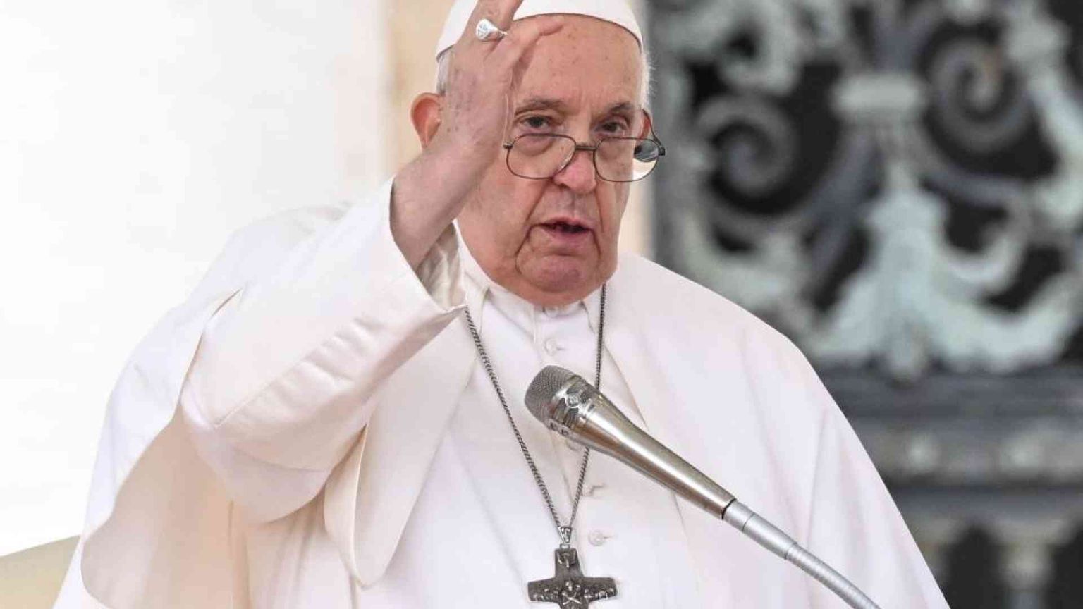 Il Papa: il 27 ottobre Giornata mondiale di preghiera e digiuno