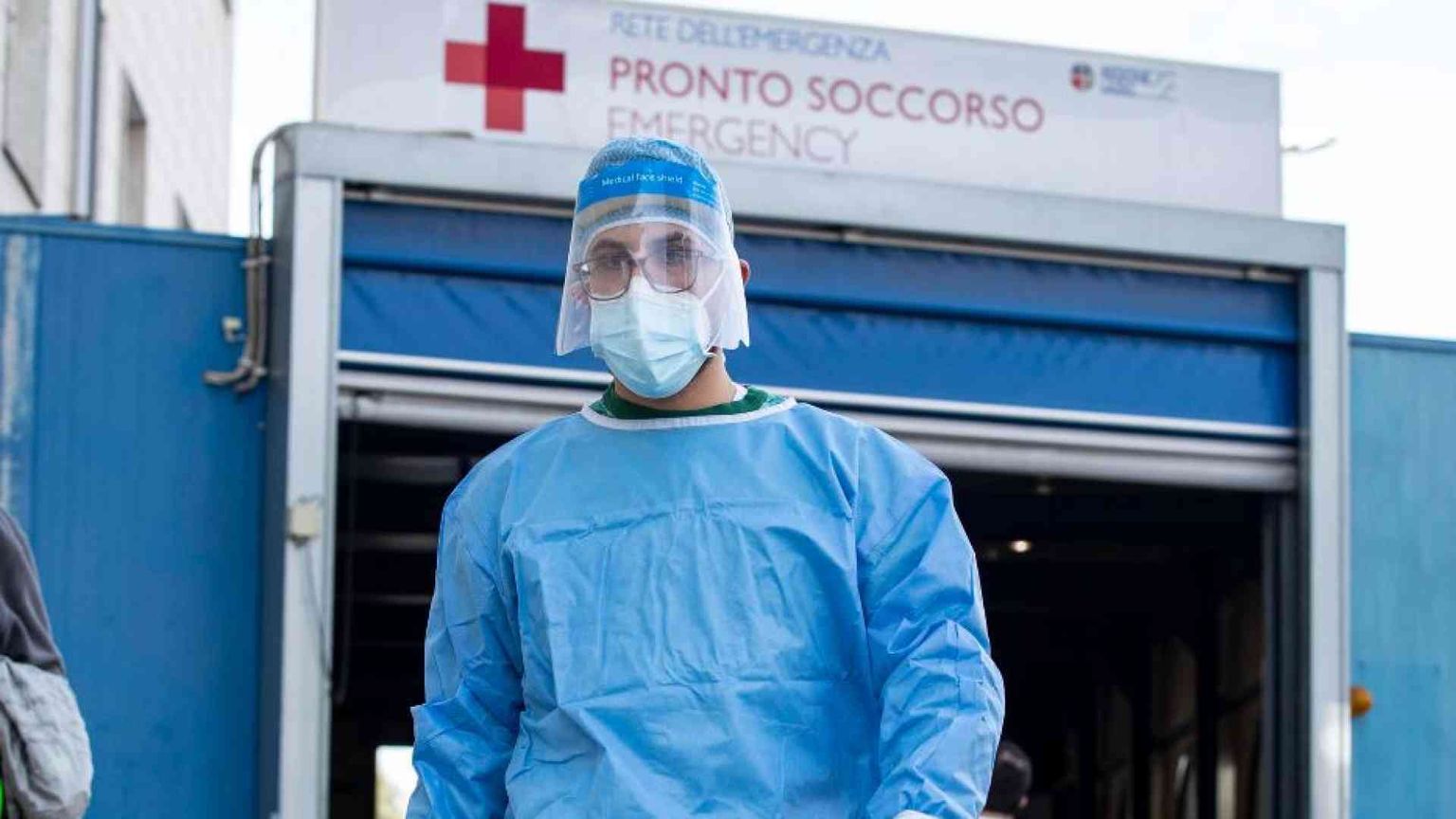 Servono infermieri, ma negli ospedali li trattiamo male. E “fuggono”