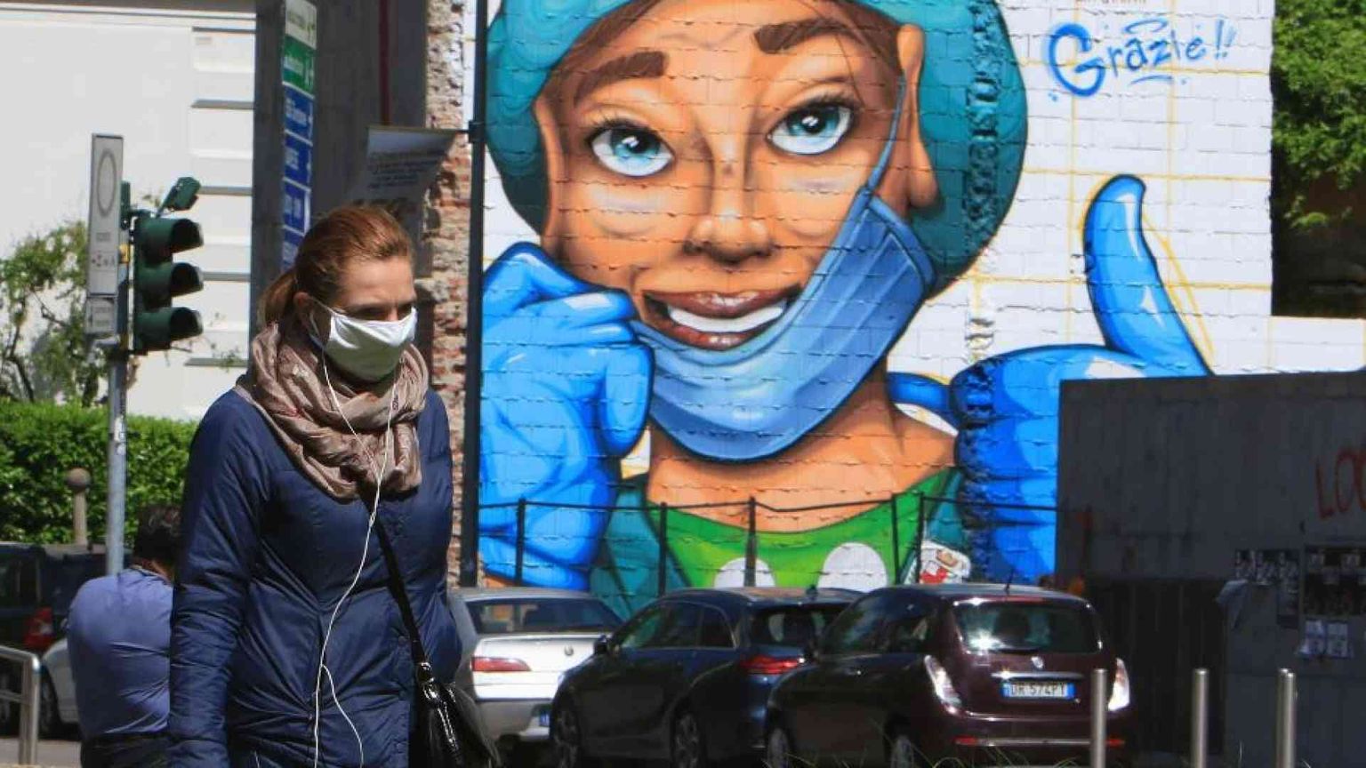 Le multe ai medici eroi del Covid: «Hanno lavorato troppo»