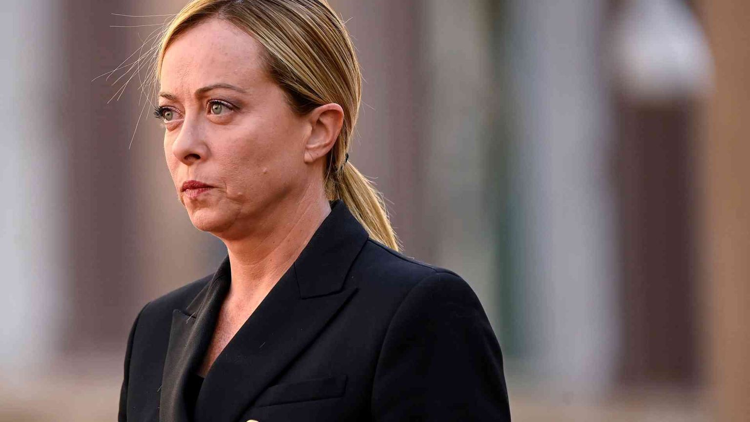 Tutte le domande sullo scherzo telefonico alla premier Meloni