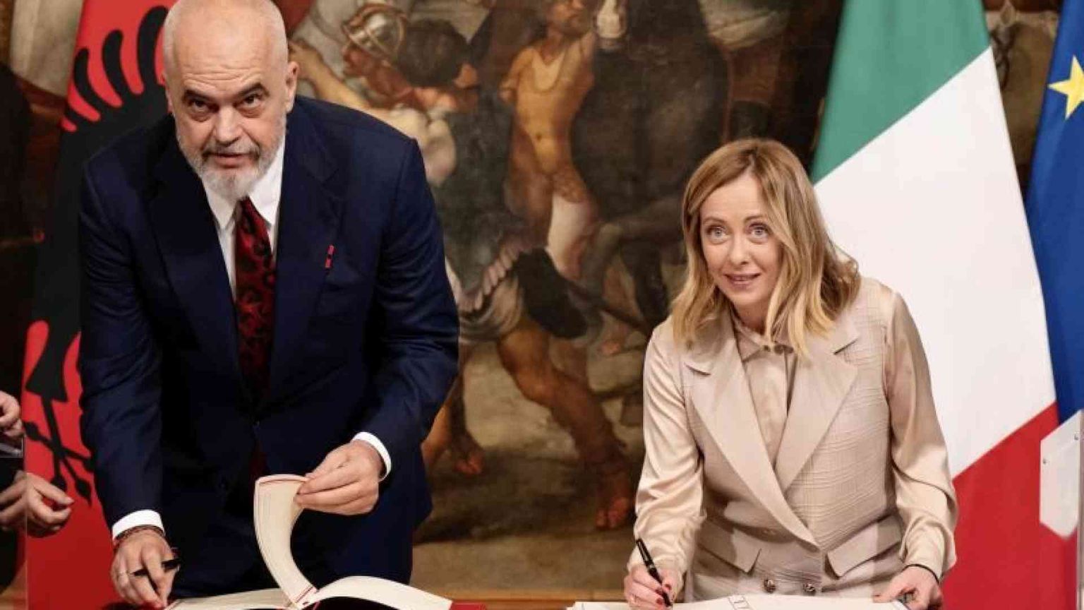 Patto Roma-Tirana: i salvati da navi italiane «esportati» in Albania