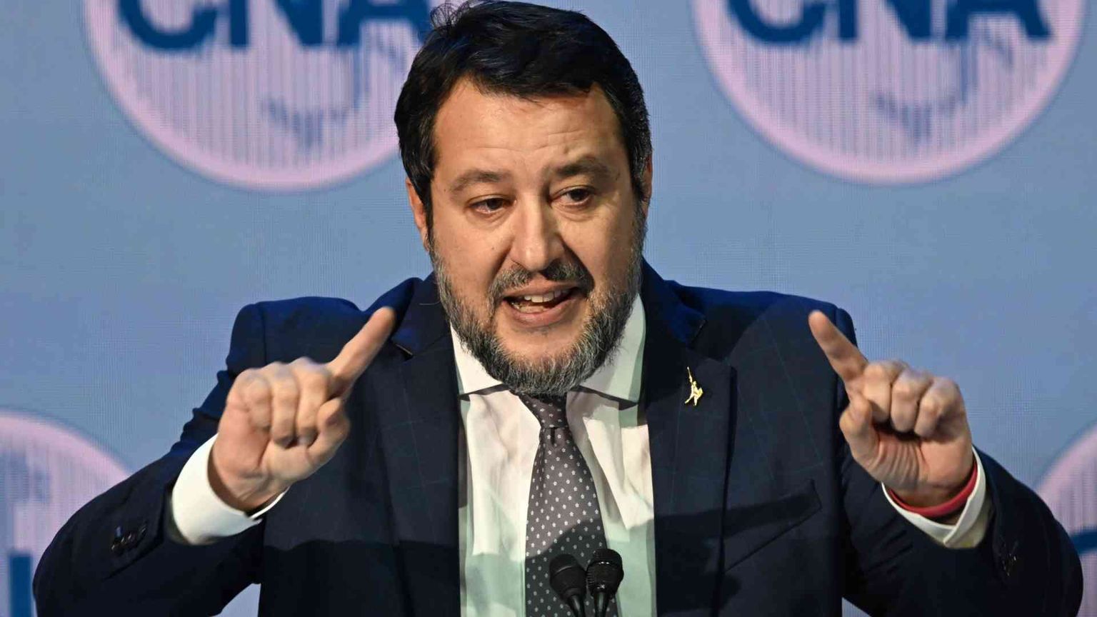 Il garante: «Mancano i requisiti». Salvini attacca i sindacati