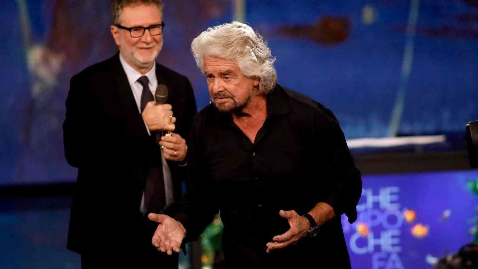 Il mea culpa di Grillo: ho peggiorato l'Italia. Lo scontro con la Bongiorno