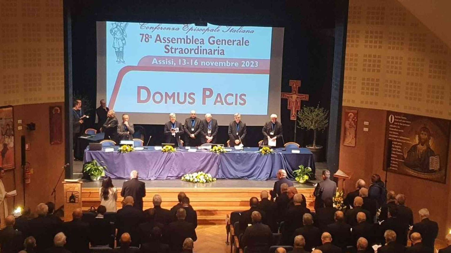 Zuppi: «Pace, primo problema». In Italia le riforme vanno fatte insieme