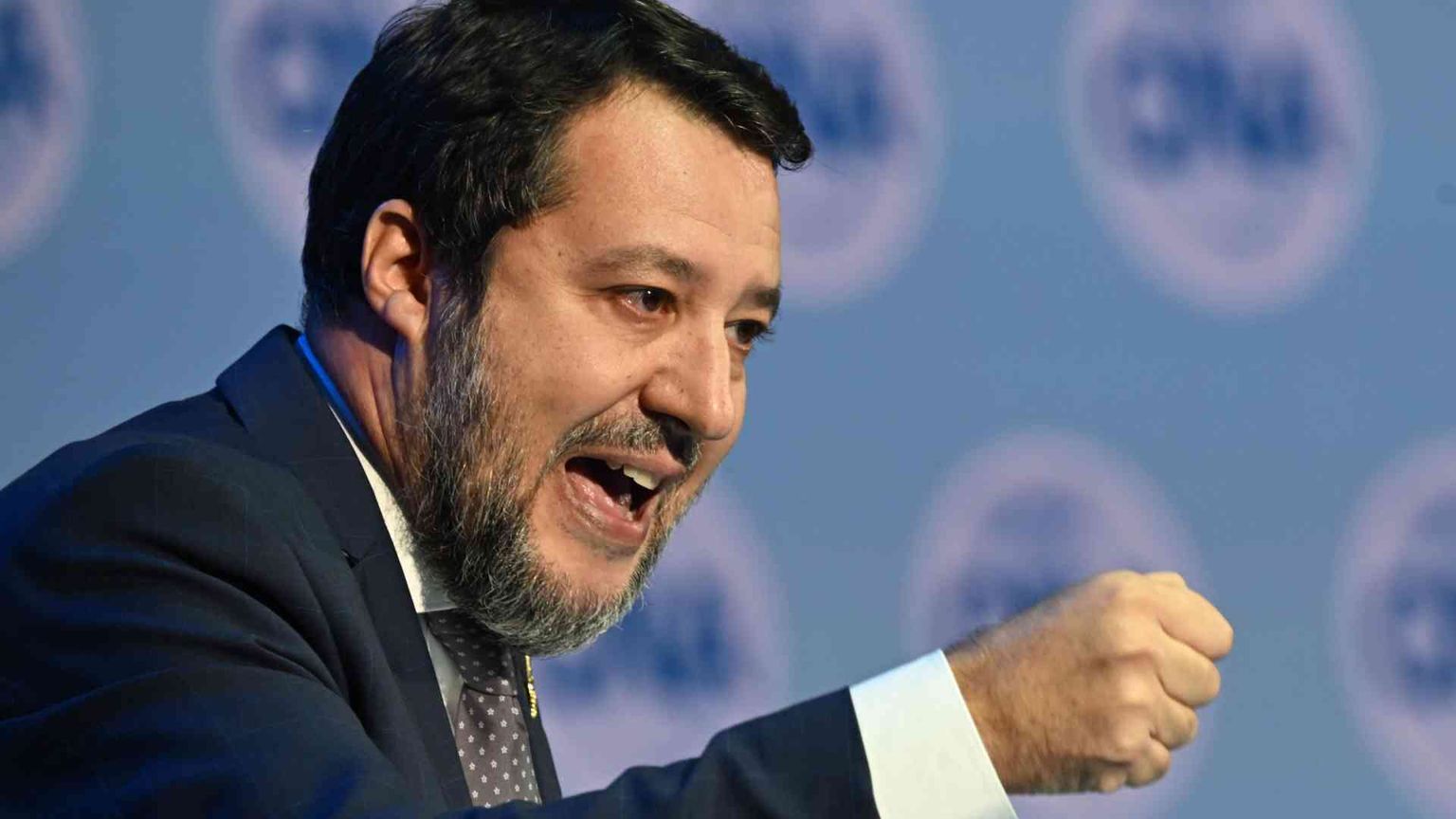 Cgil e Uil confermano lo sciopero. Salvini precetta: protesta ridotta a 4 ore