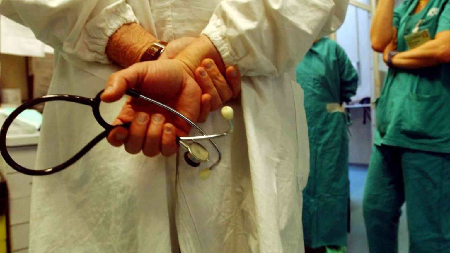 Per la sanità una cura di giustizia contro la medicina che discrimina