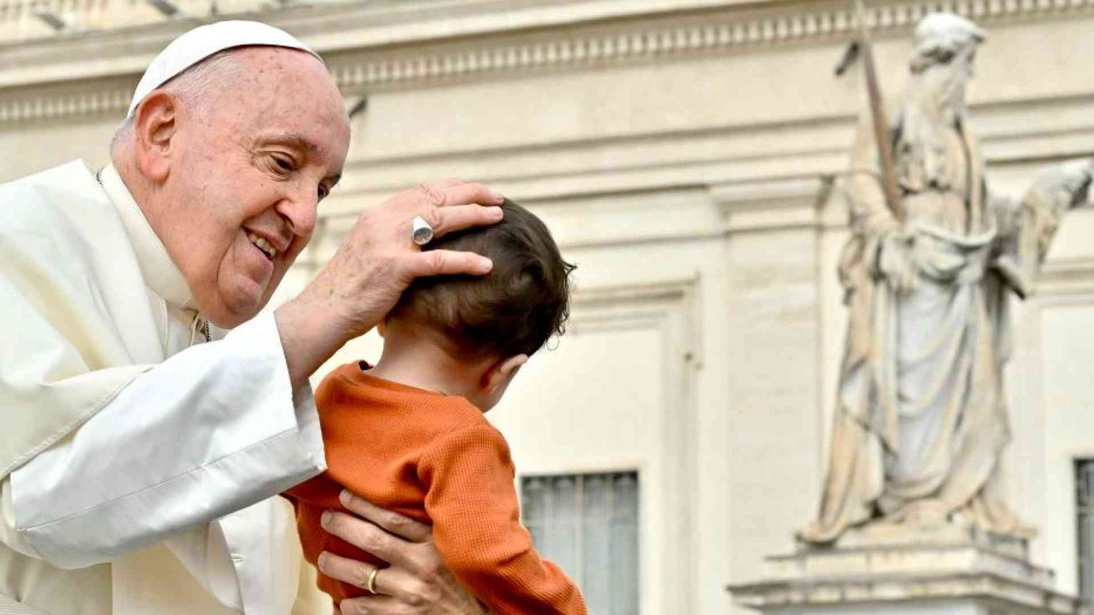 Il Papa: «Vogliamo la pace, preghiamo ogni giorno»