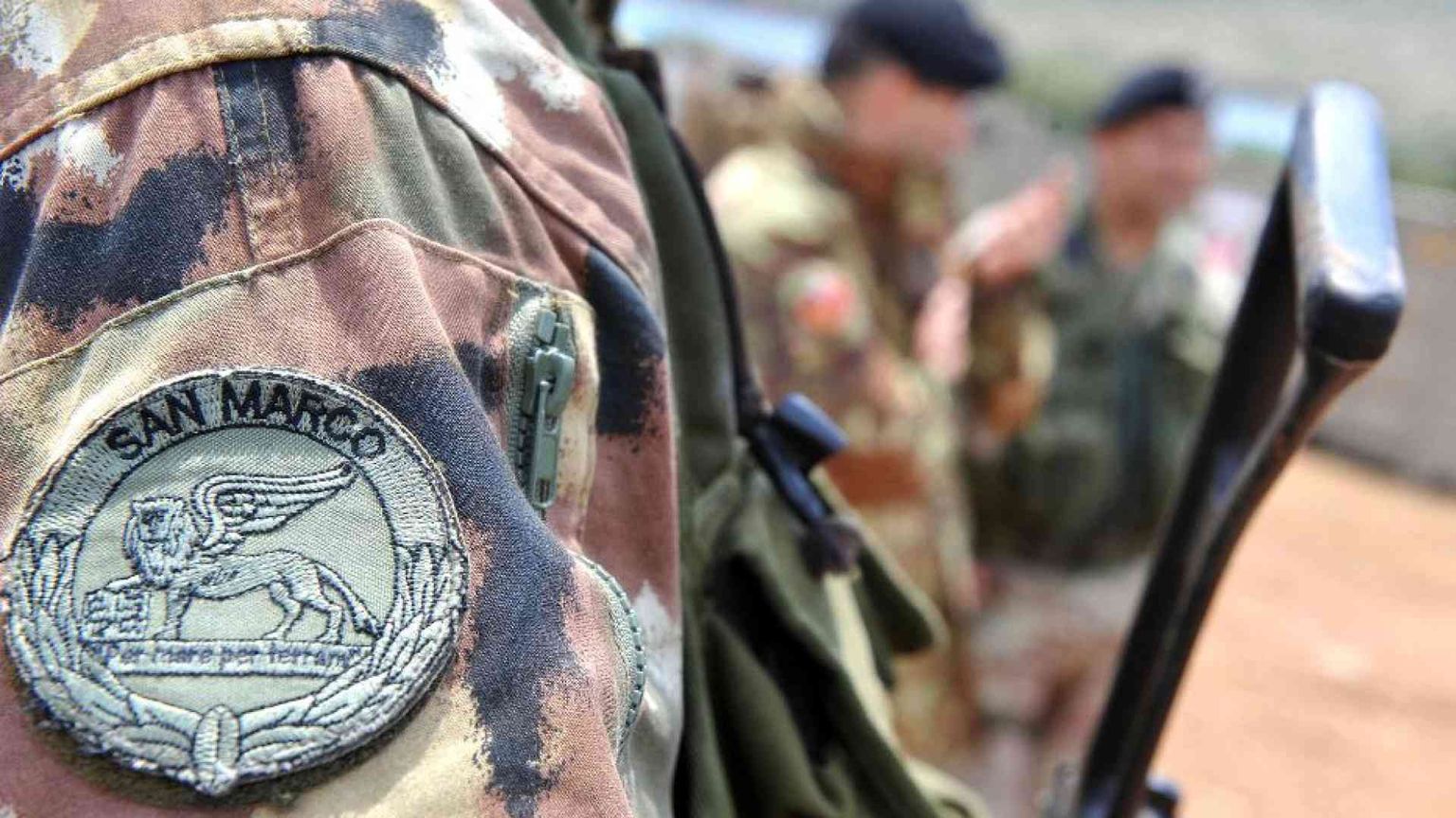 Il governo vuole più soldati e altamente specializzati