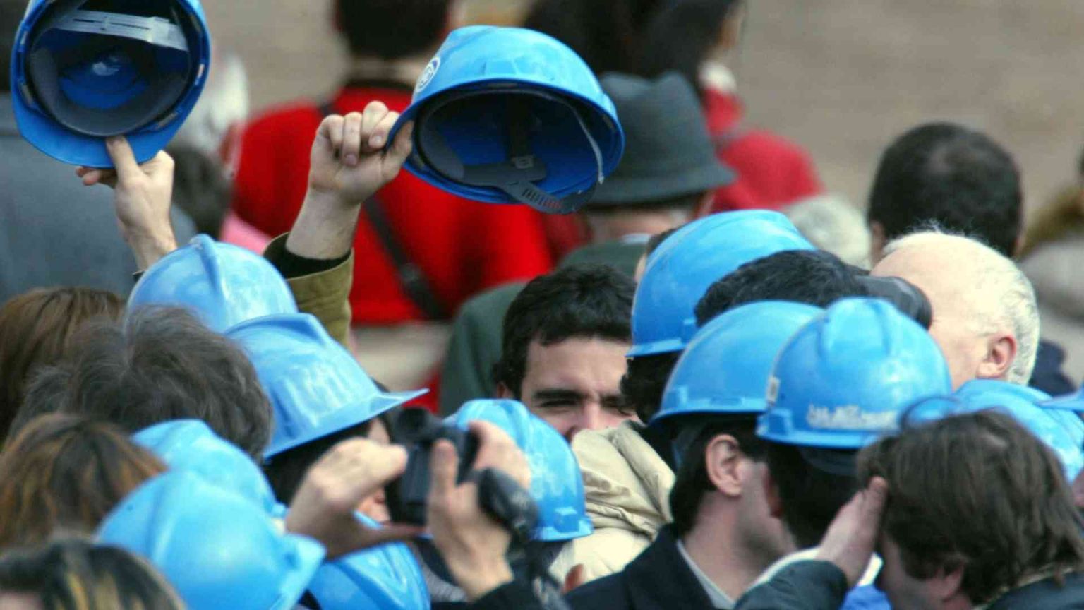 Chiesa in uscita, l'Italia riscopre i suoi preti operai