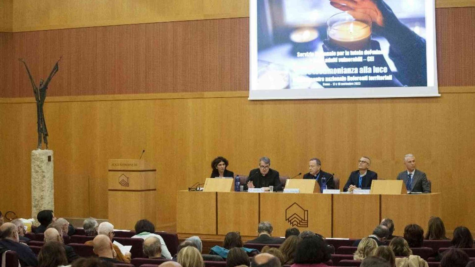 Ascolto, formazione, alleanze: così la Chiesa tutela i minori