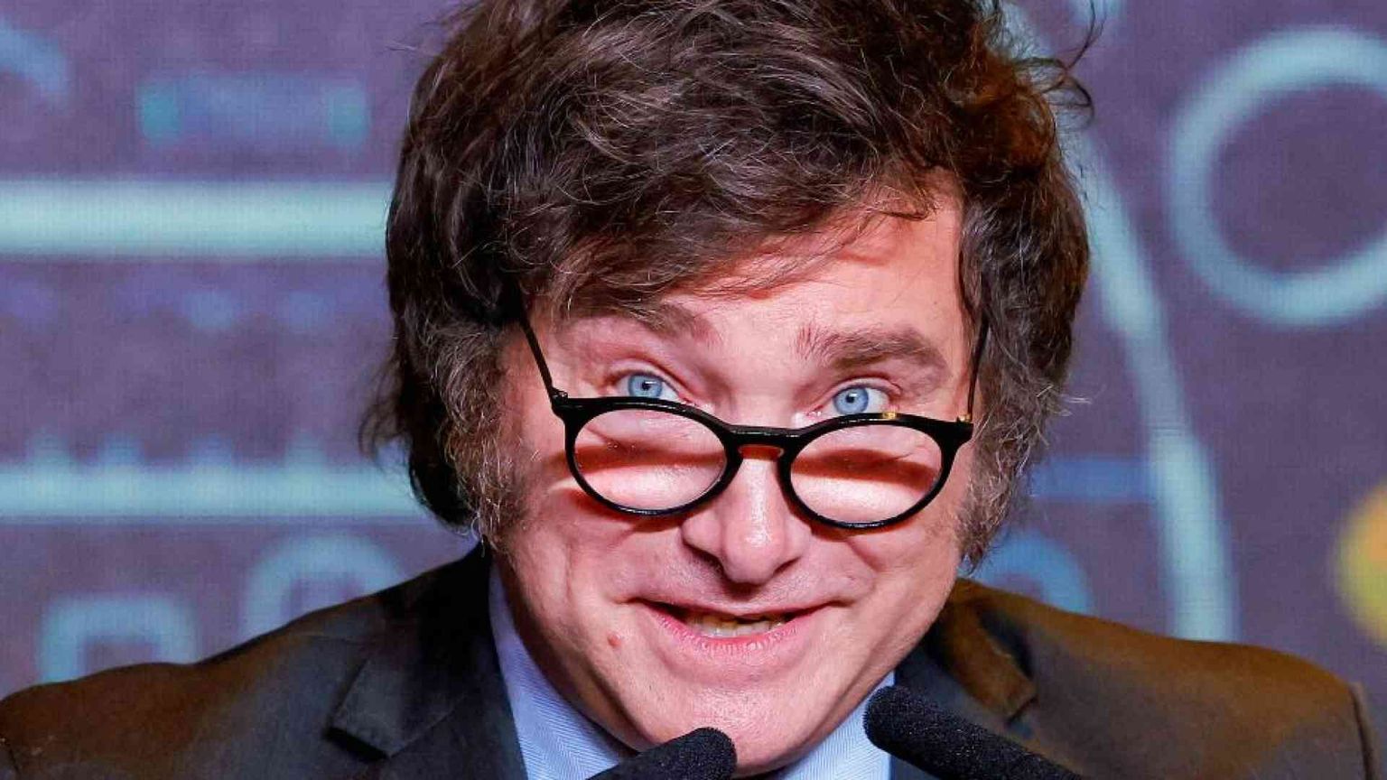 Le drastiche promesse dell'ultrà Milei all'Argentina