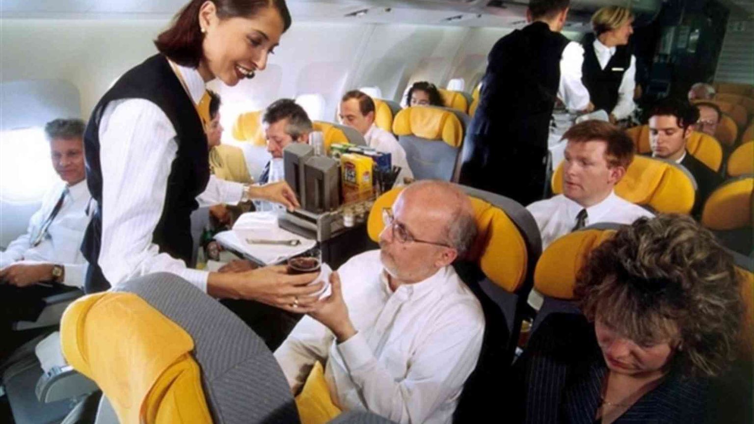 Piloti e assistenti di volo pronti al "decollo"