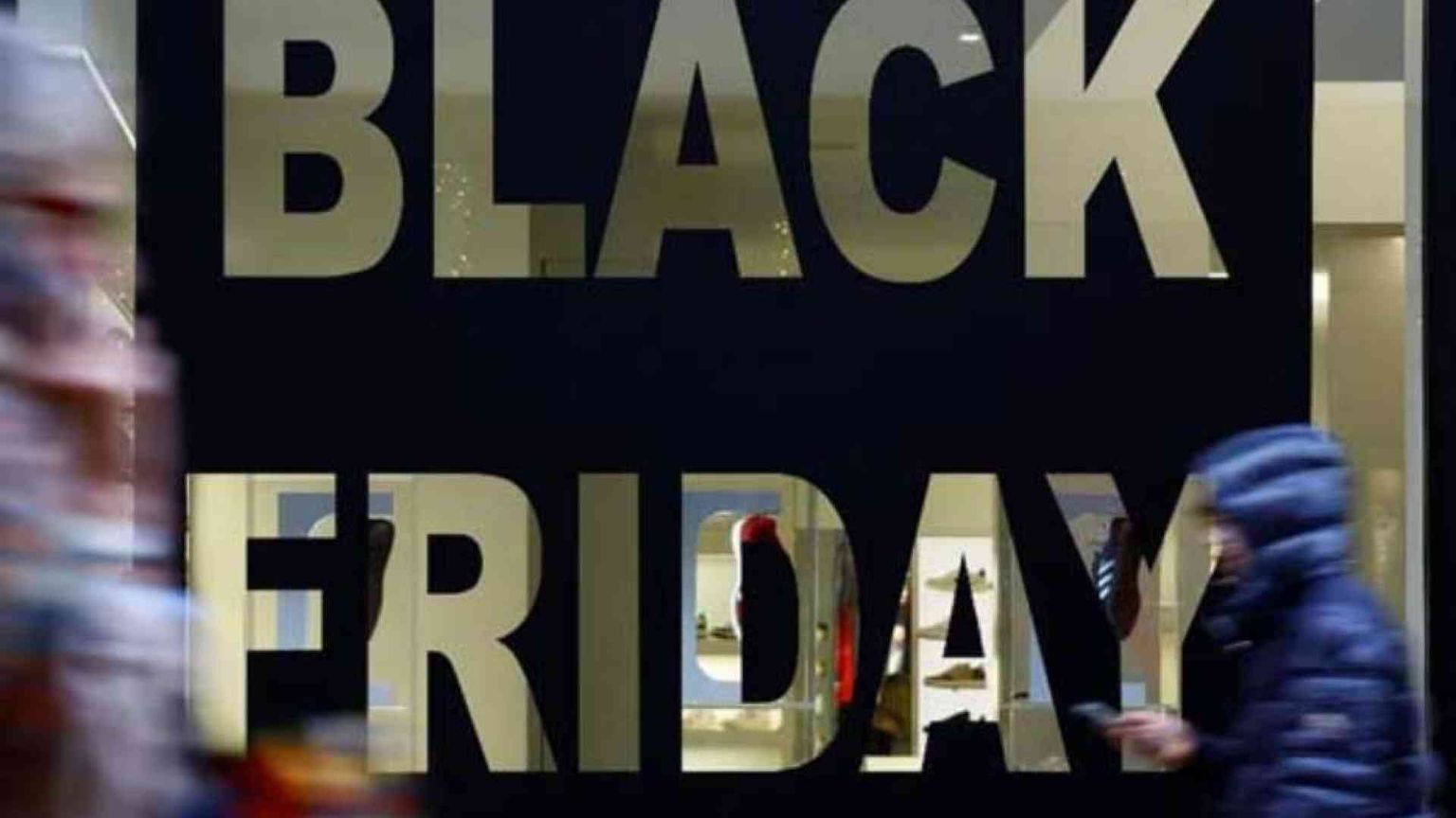 Indebitarsi per la festa. La religione del consumo e i nuovi culti