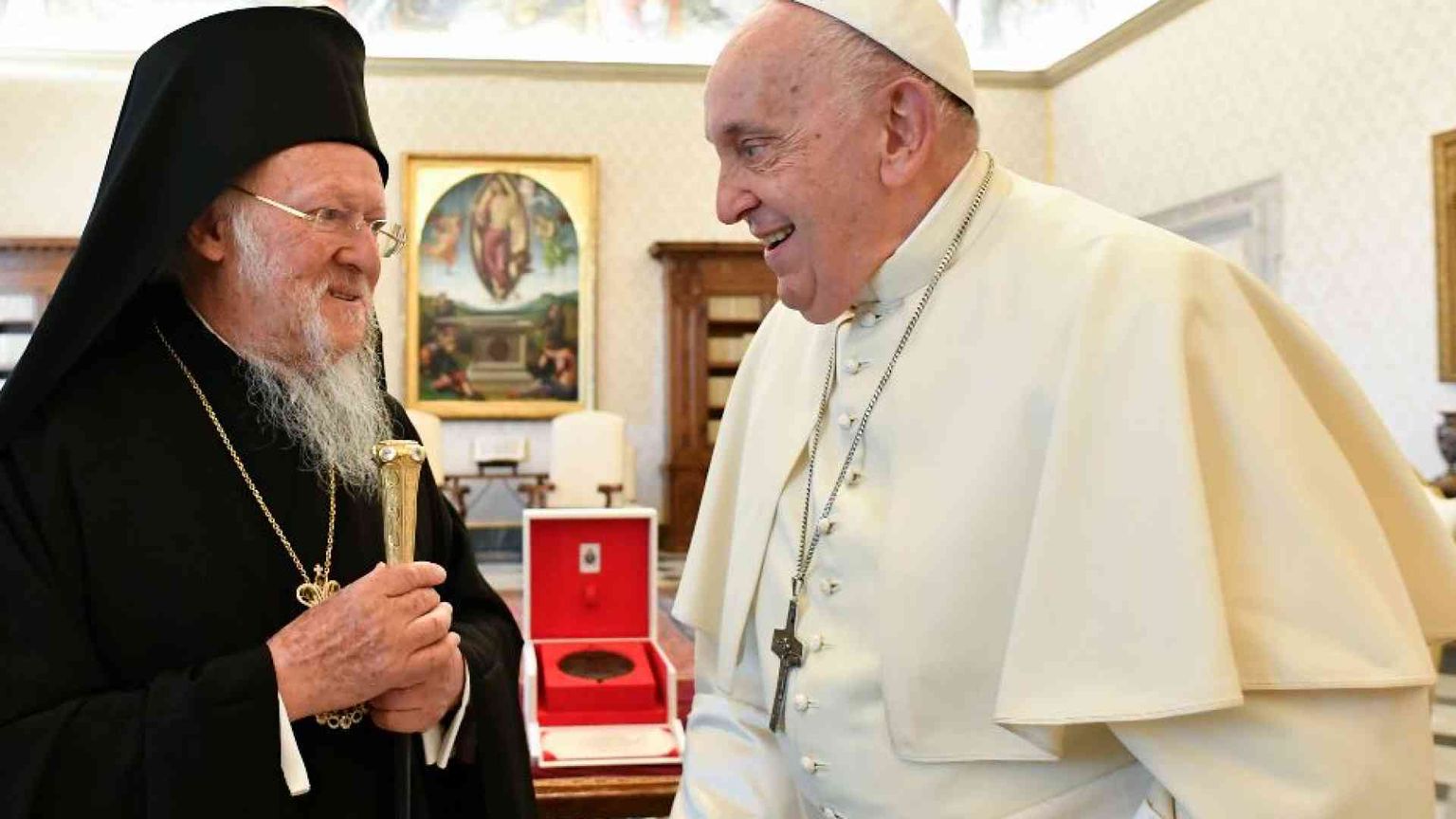 Il Papa rilancia l'ecumenismo dei gesti