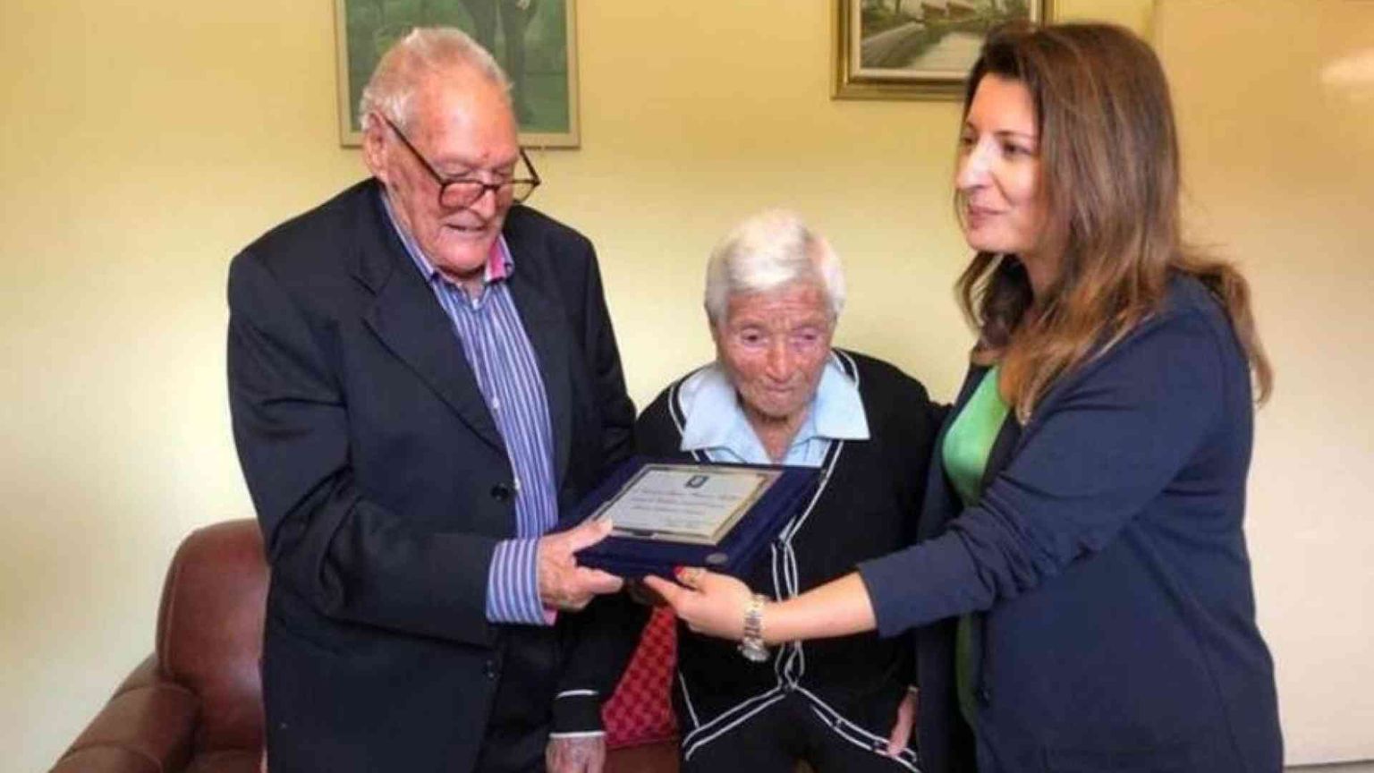 «Sposi da 77 anni. Il segreto? Parlare poco e lavorare tanto»