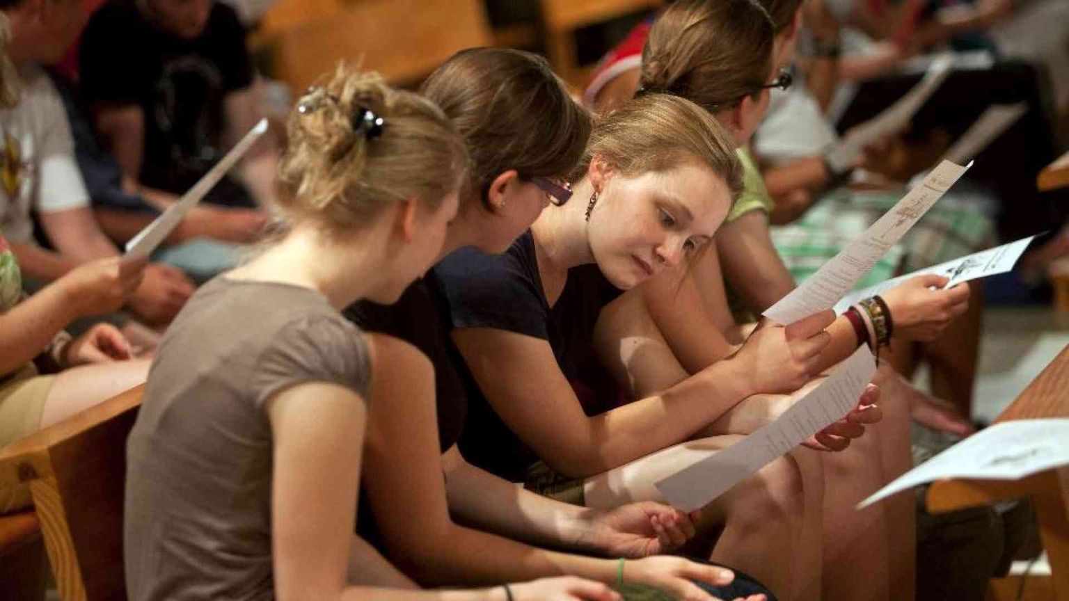 Nelle domande dei giovani c'è la Chiesa di domani