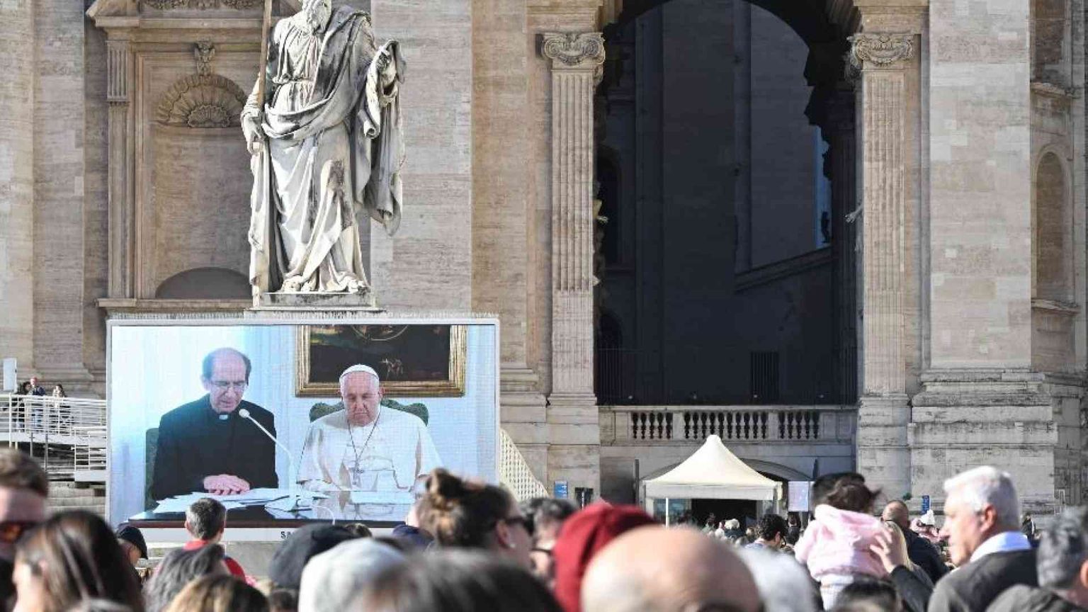 Il Papa: «Addolora la rottura della tregua in Israele»