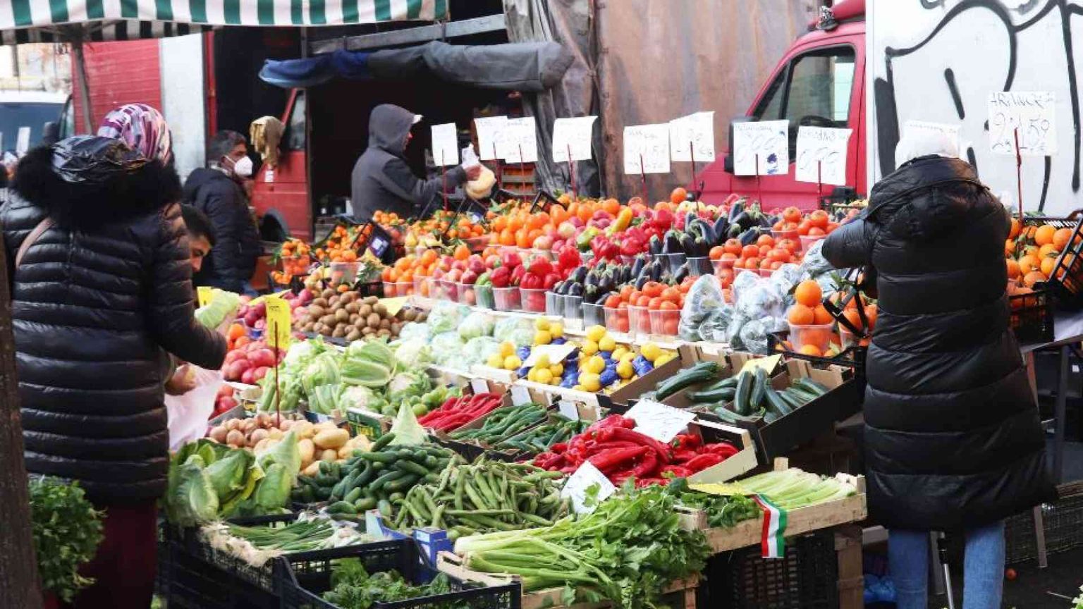 A dicembre torna a salire la fiducia delle imprese e dei consumatori