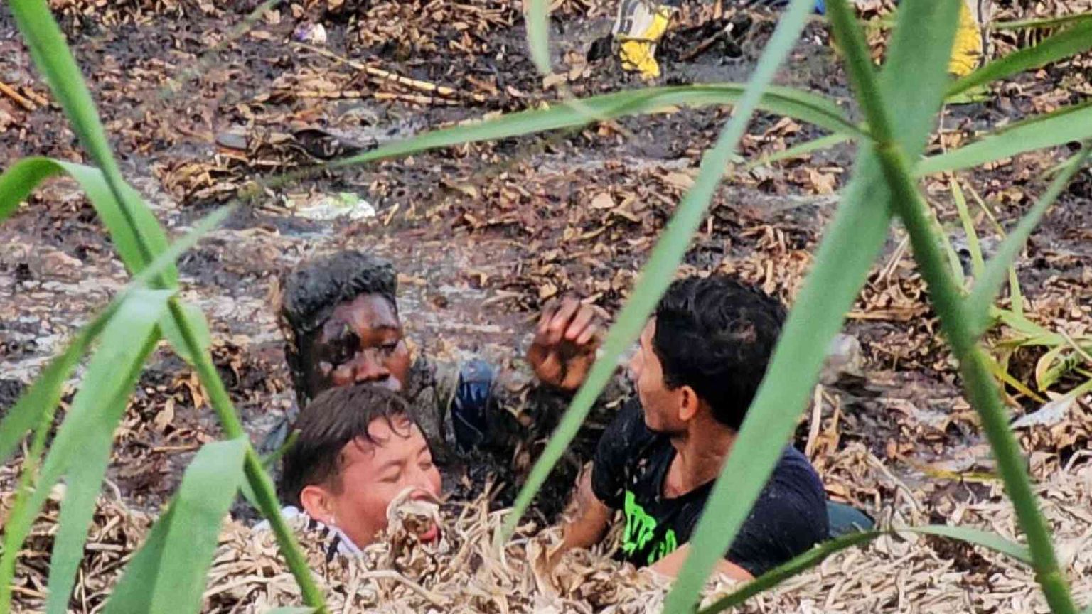 Messico-Usa: ogni giorno 10mila migranti tentano di passare il confine