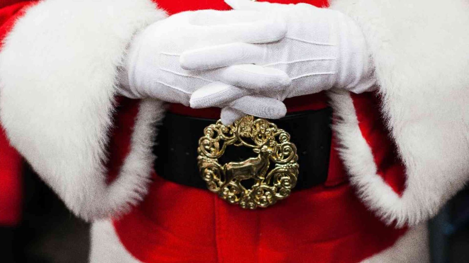 La strana storia del Babbo Natale venuto dalla strada