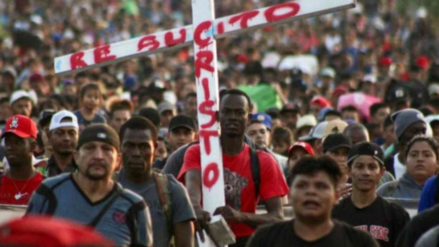 La marcia di 10mila, in fuga dalla povertà