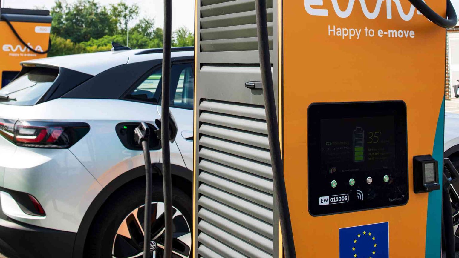 Ewiva (in tutti i sensi): finalmente la ricarica si fa con carta di credito