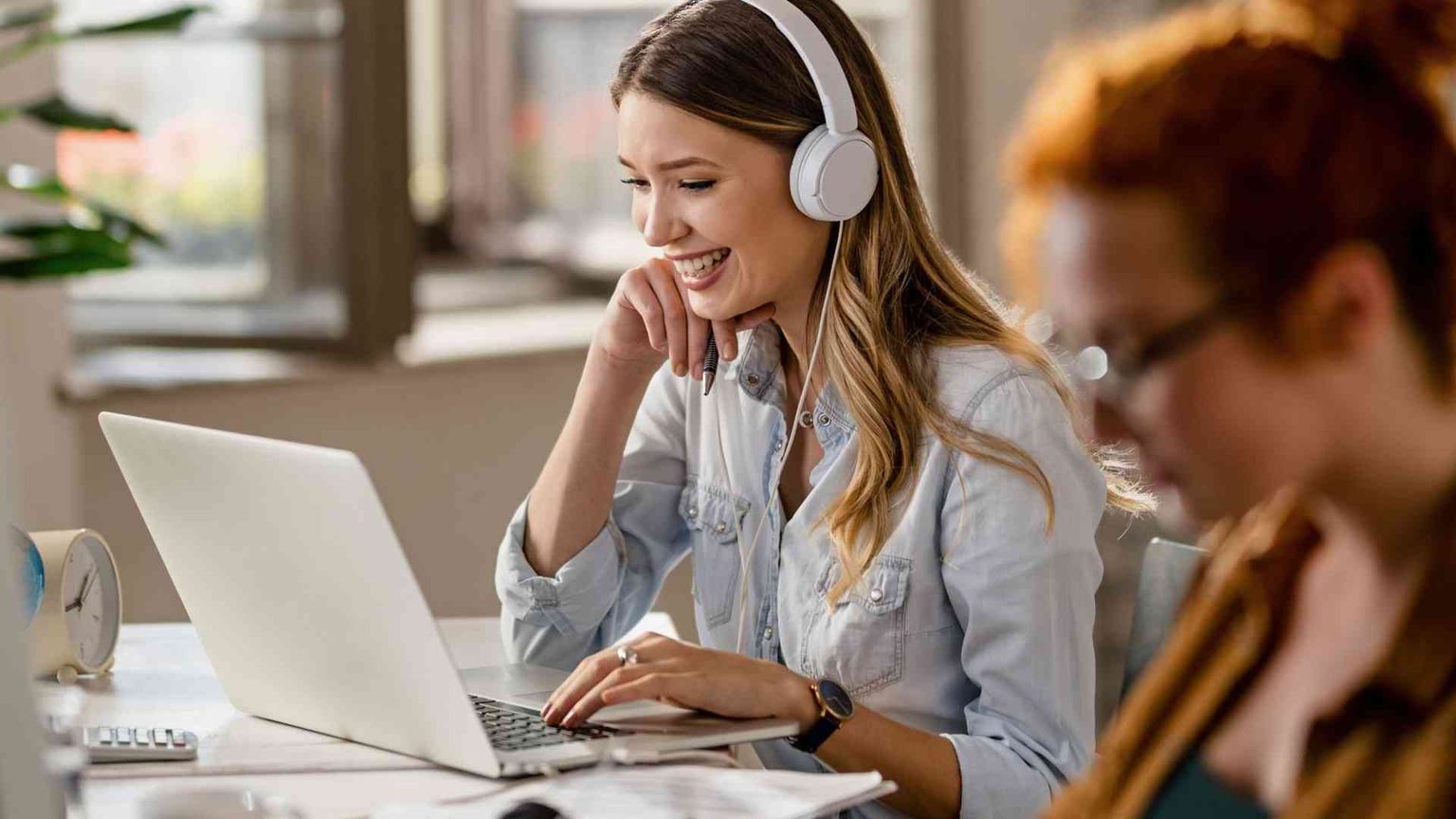 Il lavoro ibrido al tempo dell'intelligenza artificiale