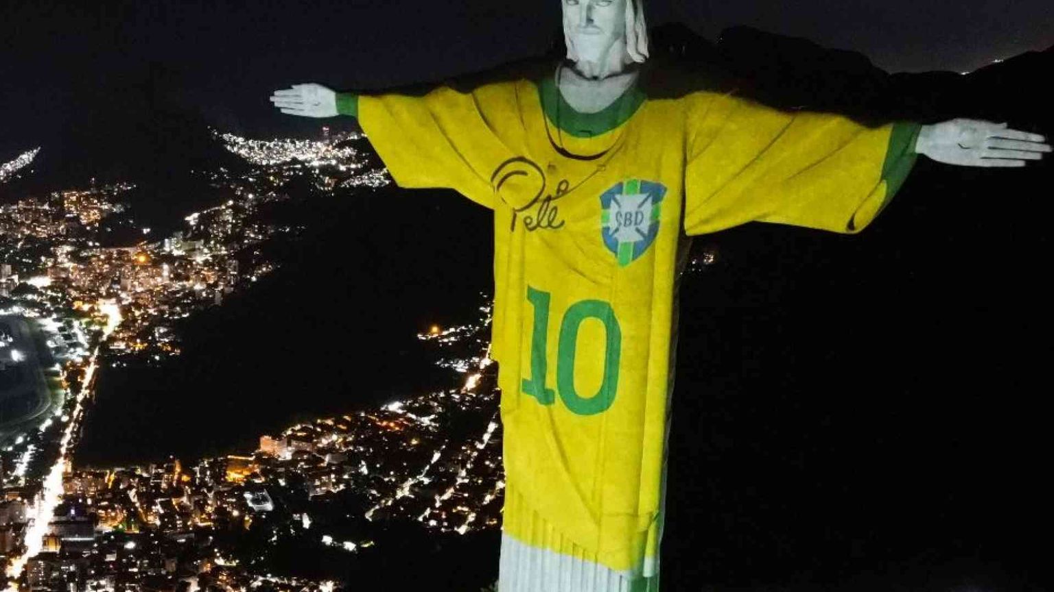 Pelè, un anno fa la scomparsa. Il Papa: «Testimone dei valori dello sport»