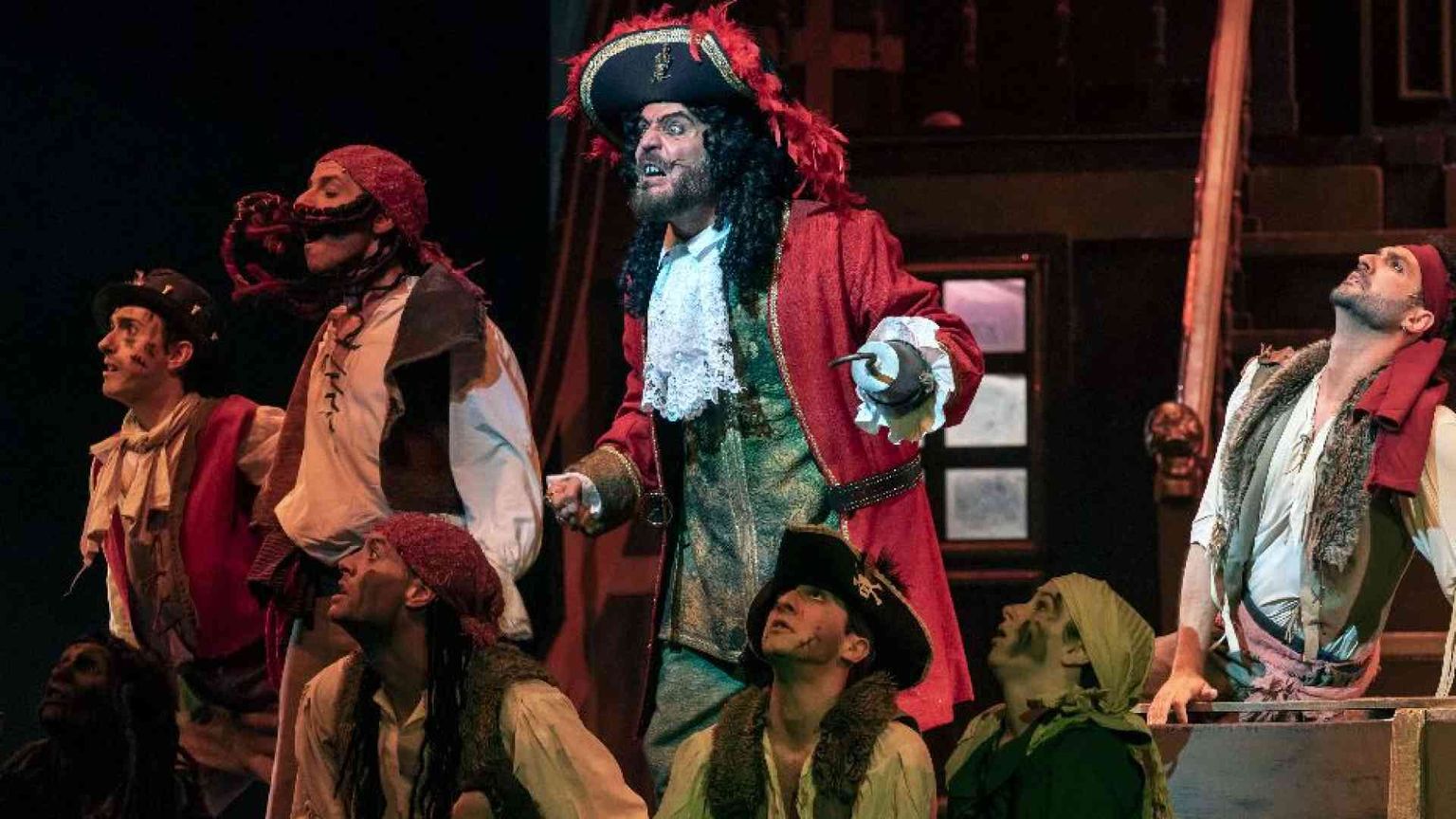 La sfida di Giò Di Tonno: "Ora da Capitan Uncino inseguo Peter Pan"