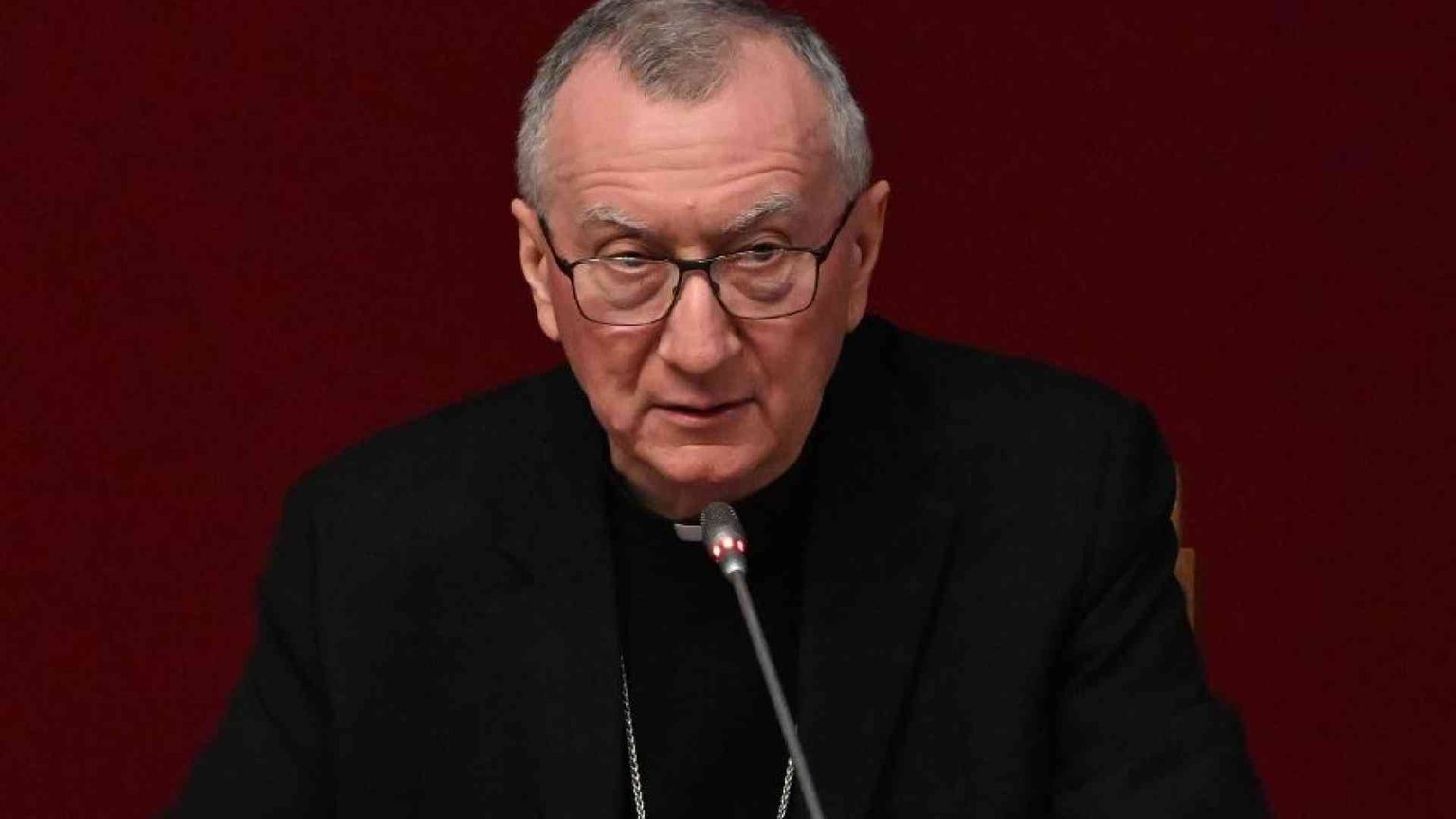 Il cardinale Parolin: la guerra? Non è più lecita