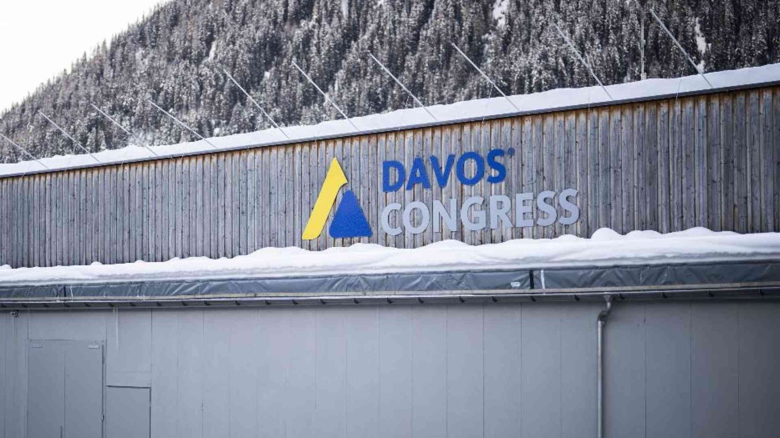 Guerra, clima e frammentazione i rischi in agenda a Davos