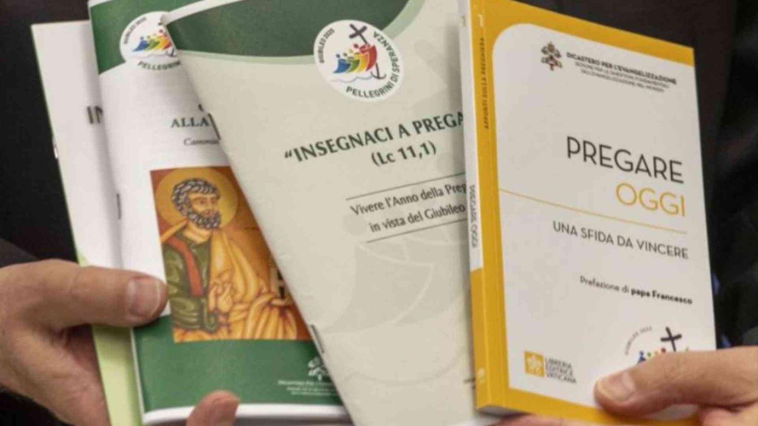 «Scuola di preghiera» verso il Giubileo. Fisichella: cammino di spiritualità